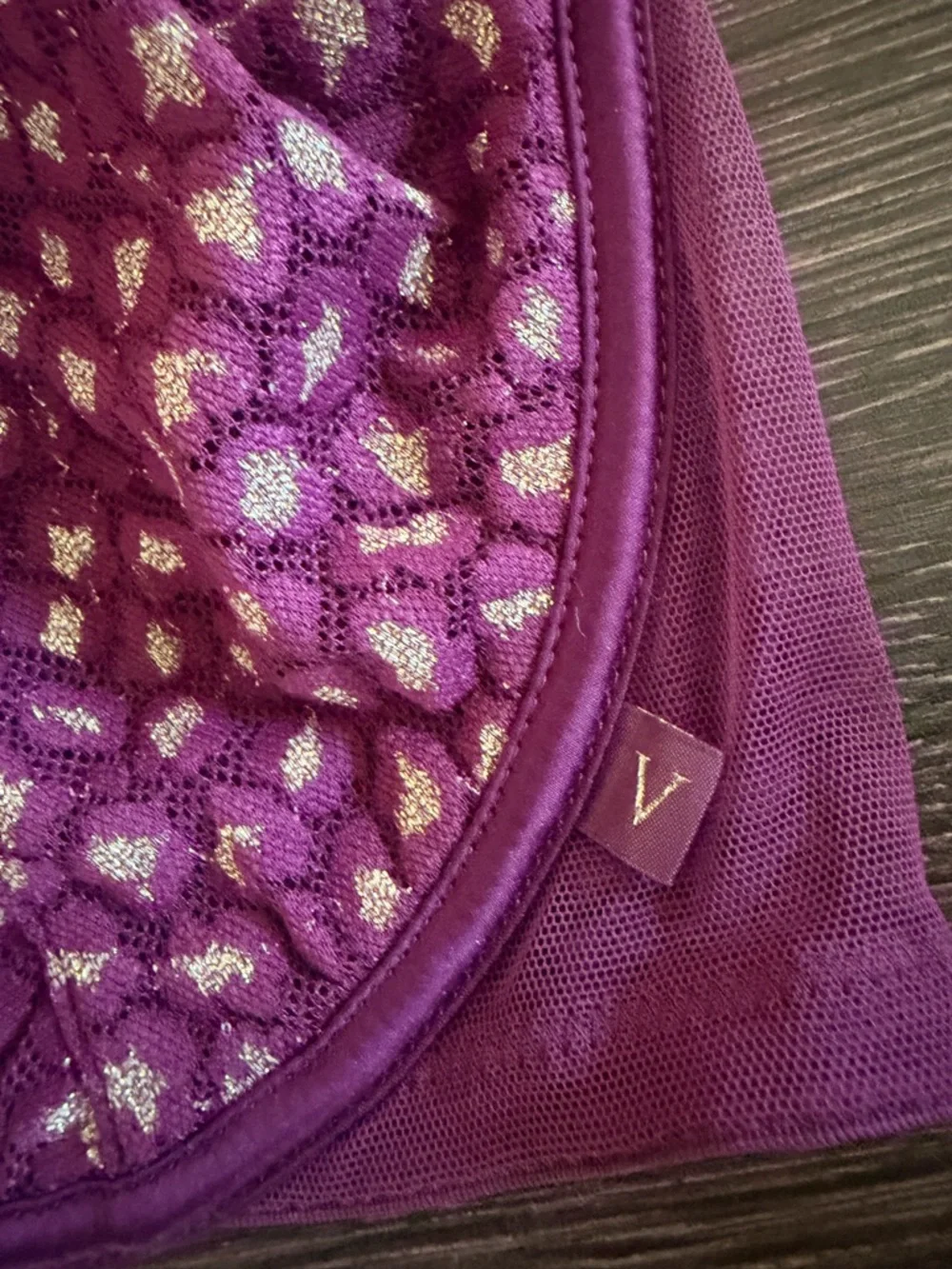 Victoria’s Secret Plum Lace Underwire Bra Sz 38D NWT